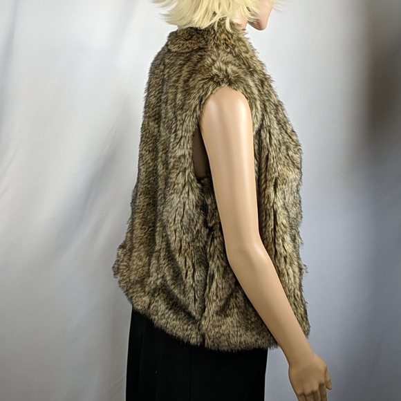Abercrombie Fitch Women Faux Fur Vest Sz M - Picture 3 of 12